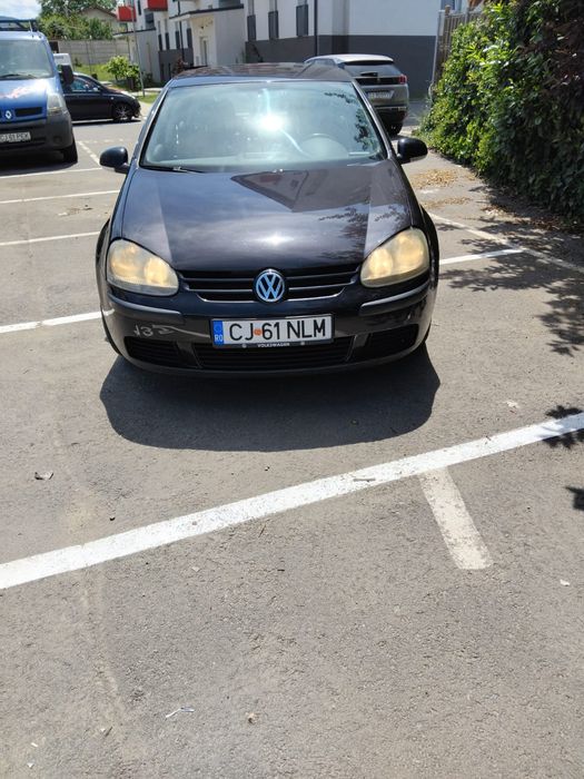 Vând Volkswagen golf 5