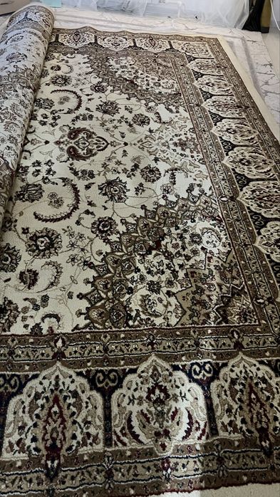 Ковер 4*6 в хорошем состояний