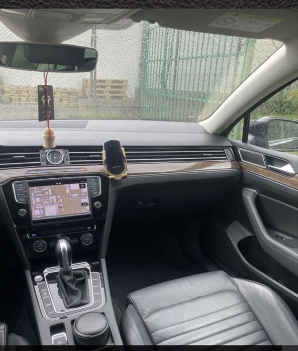 Продавам VW B8 2015 година