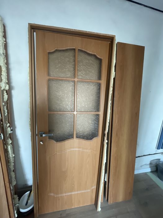 Продам двери комплект 6000 тыс