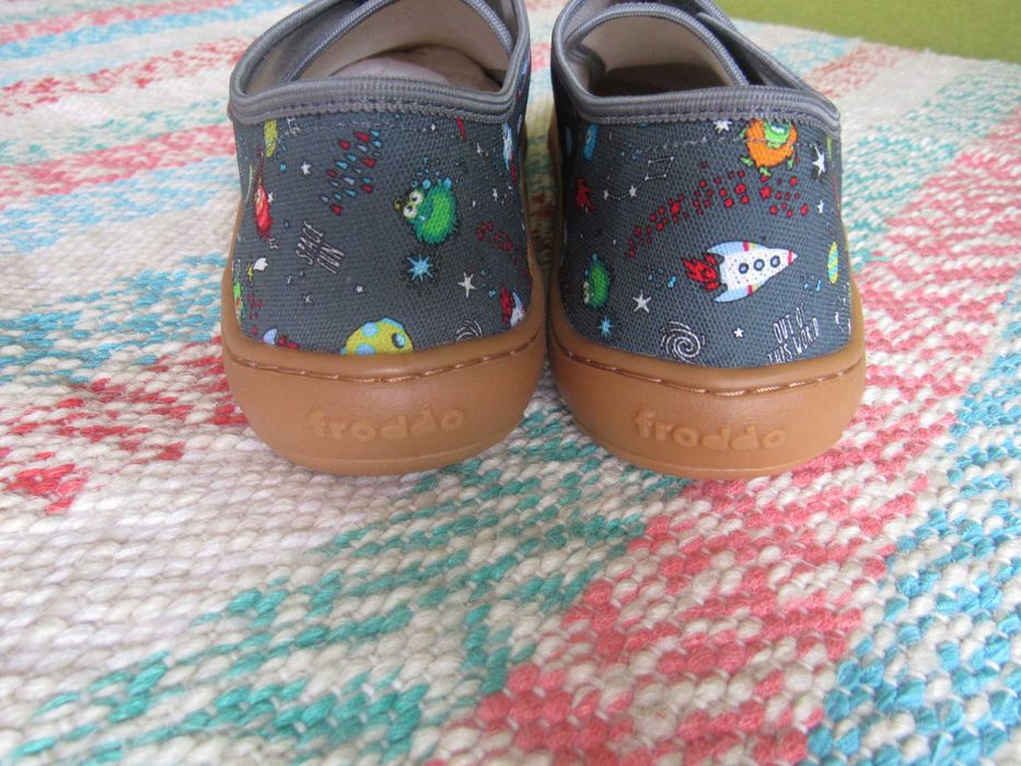 Pantofi Froddo barefoot marimea 36, 24cm in interior
