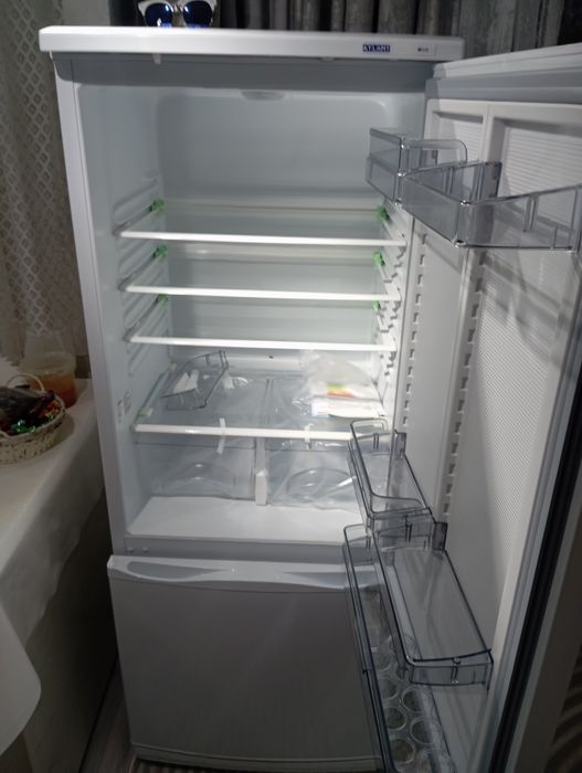 Продам холодильник