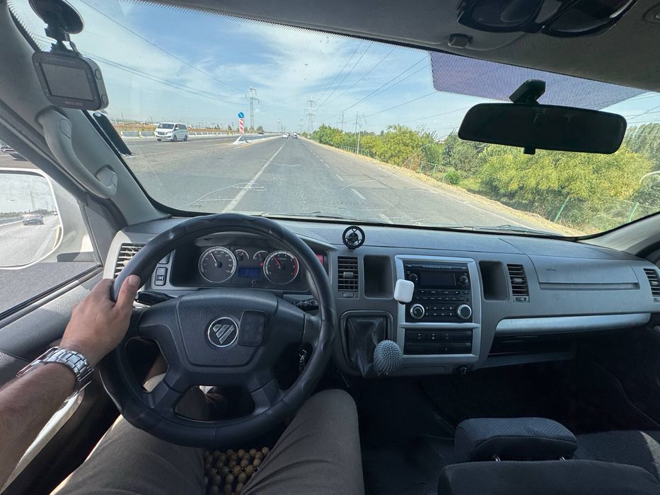 O’zbekiston bo’ylab sayoxat 15-17 kishilik mini avtobus