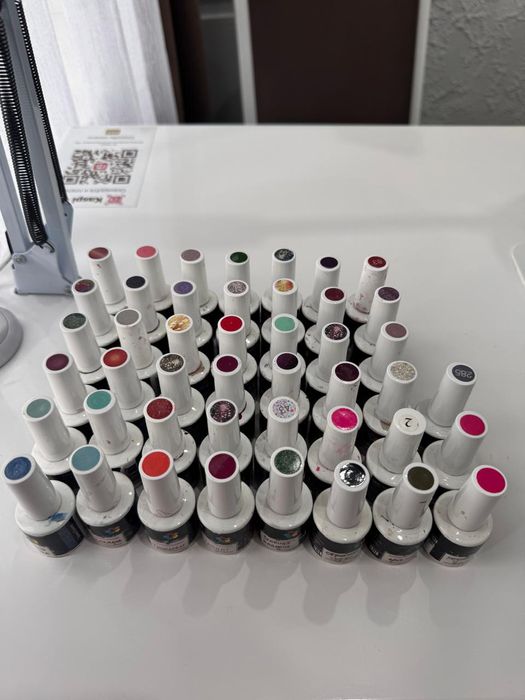 Гелевые лаки продам