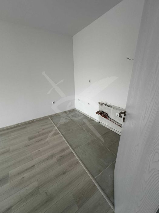 Продава се Двустаен апартамент в Пловдив, Христо Смирненски - 69 кв.м за 1950 €/кв.м - Снимка #2