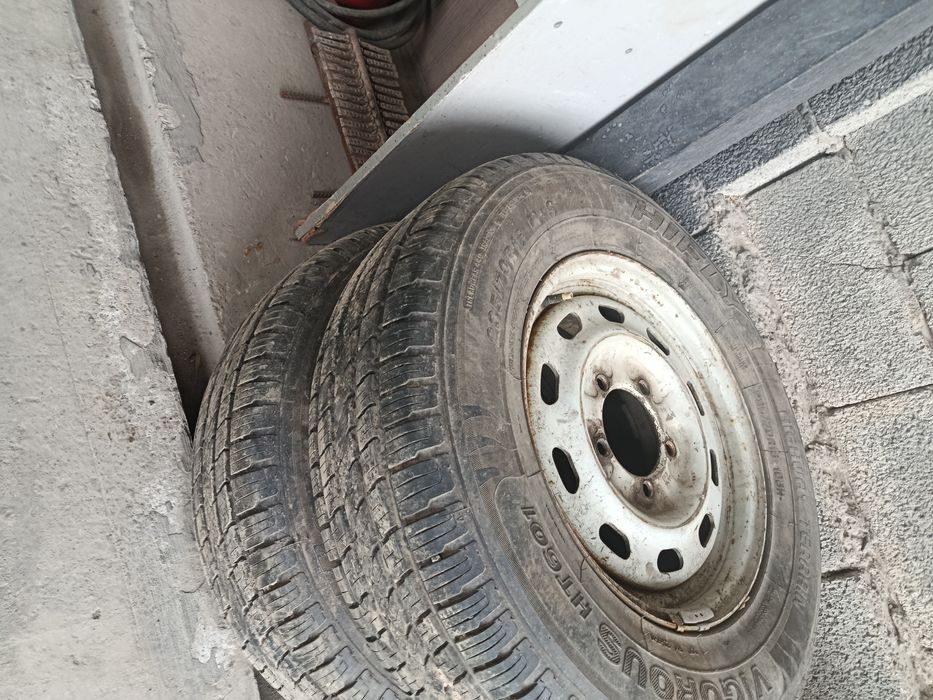 Шины 235/ 70/ R16