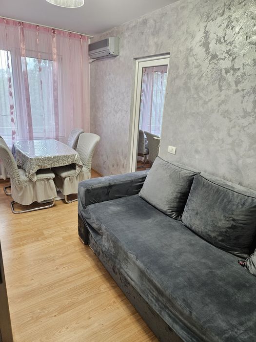 Închiriez Apartament cu 3 camere Tomis Nord Universitate