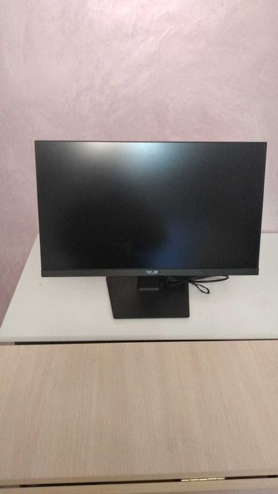 продаю б/у Мониторы