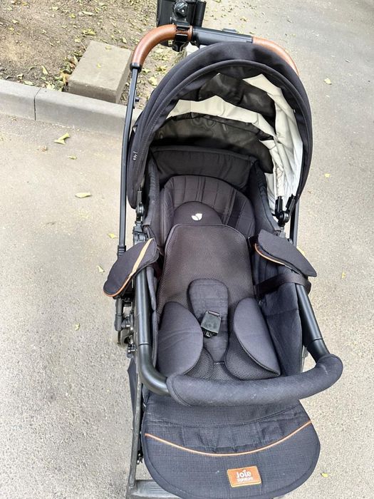 Коляска прогулочная Joie Sma Baggi