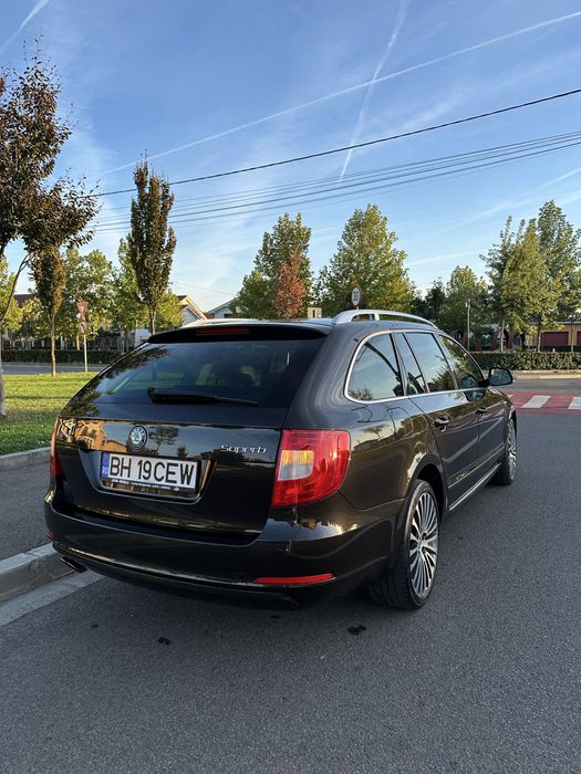 SKODA Superb 2013 — imagine 5
