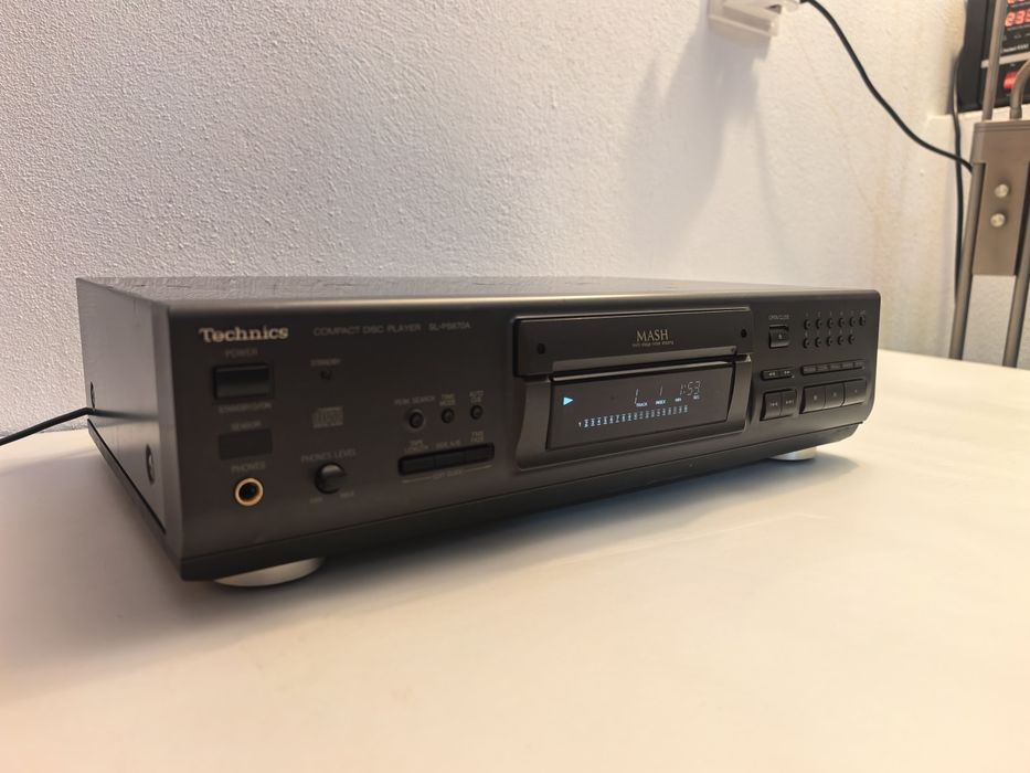 CD Player Technics SL PS670A cu telecomanda originala