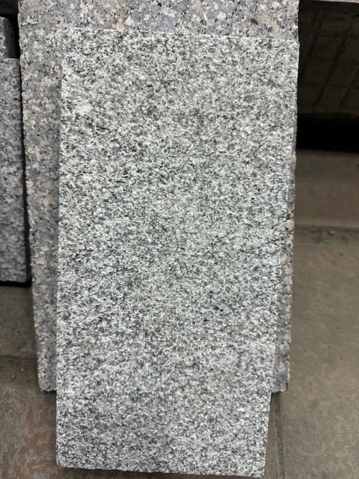 Granit Bruschatka Granit Sokol Granitnaya