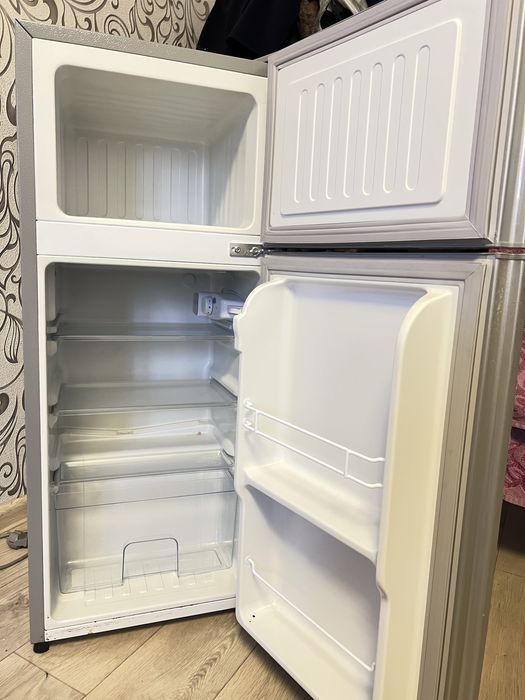 Холодильник MUXXED серый