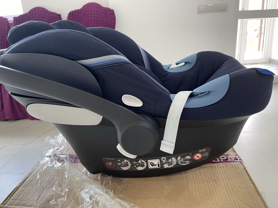 Продам новое автокресло