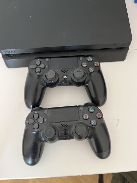 Пс 4 бу состояние продам вместе с играми