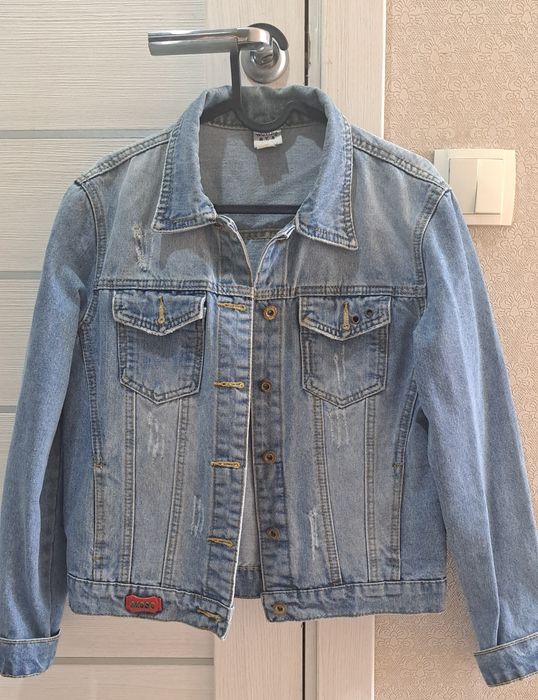 Продам джинсовки женские