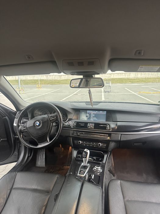 Vand bmw f10 automata,  navi mare , 4 mii bagati acum 5 luni in ea