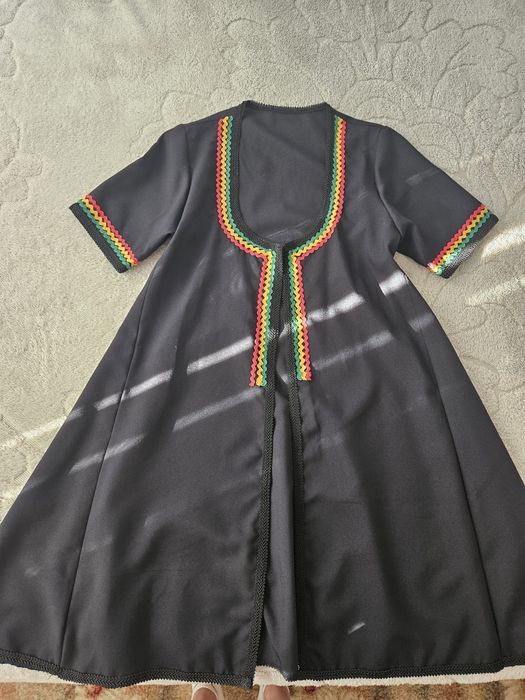 Женска носия,бръчник