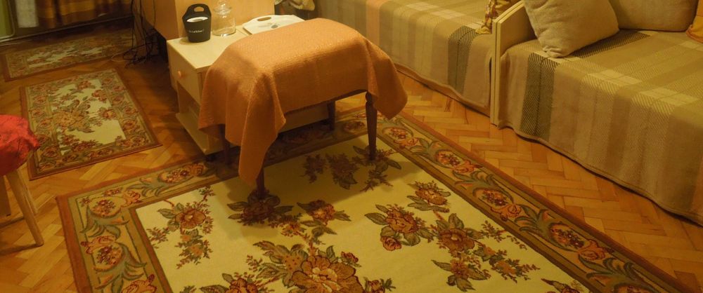 Set covoare din lana - 1 buc. 220 cm / 130 cm si 3 buc. 130 cm / 70 cm