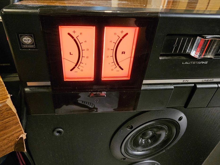 Universum v2352 100 Quelle Germania