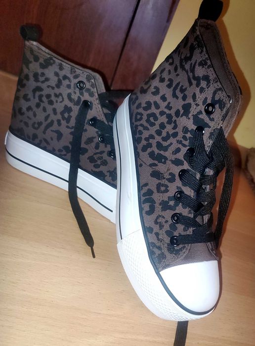 Леопардови кецове