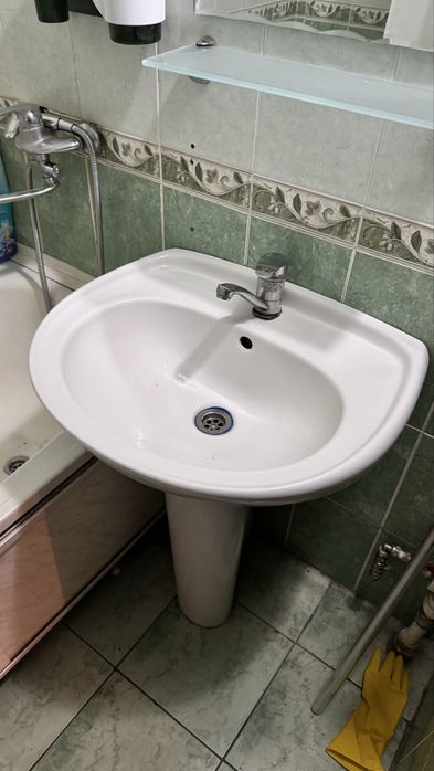 Продам раковина тюльпан