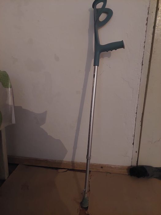 Продам Ходунок и Кастель