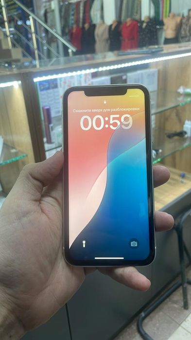 Продаю iPhone 11 128 Гб