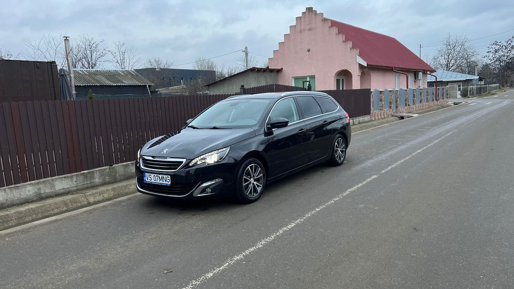 Peugeot 308 2016