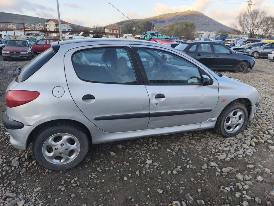 ПЕЖО 206 1.4 75 кс  1999г на части