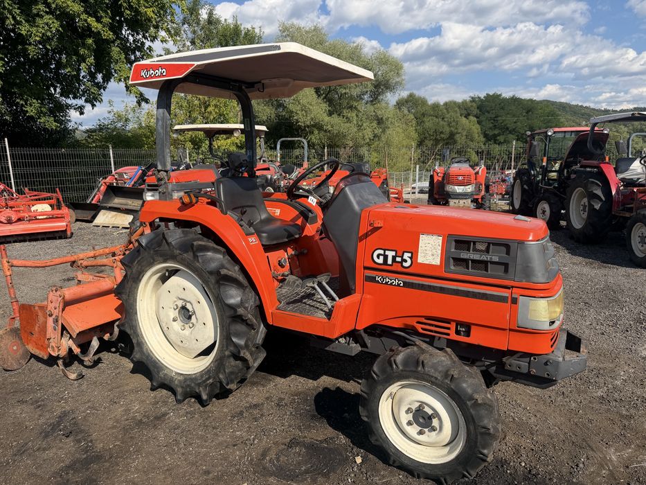 Tractoras tractor japonez kubota gt5