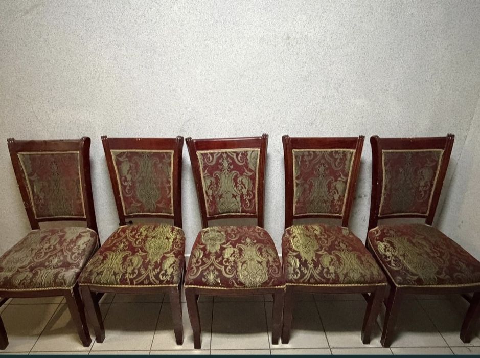 Продам   стулья  из натур.дерева 5шт