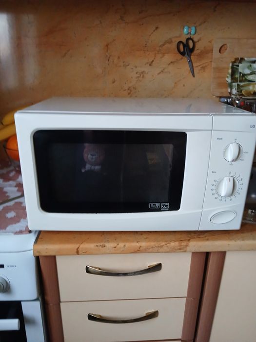 Микровълнова фурна  1250W