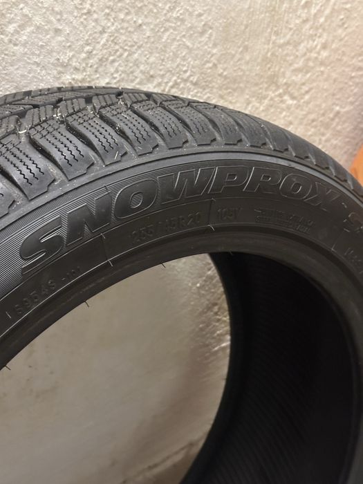 Гуми TOYO SNOWPROX  255/45 R20 M+S