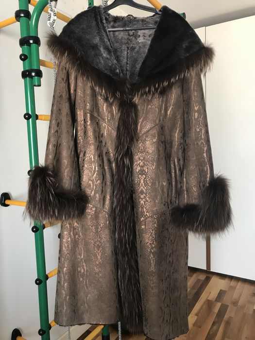 Итальянская дубленка золотой питон
