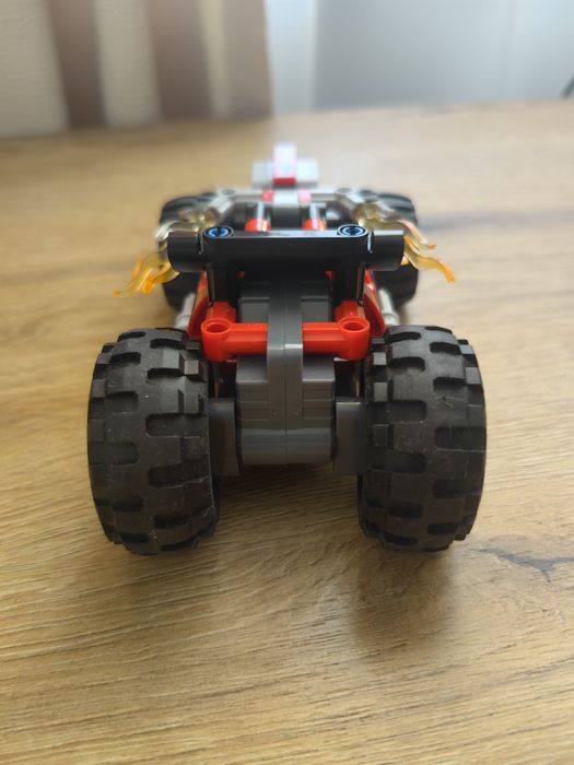 Lego technik машина 139 деталей копия