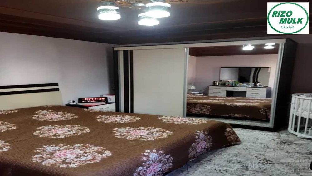 Олмозор туманида 4 сотихли ховли сотилади. NR494/31