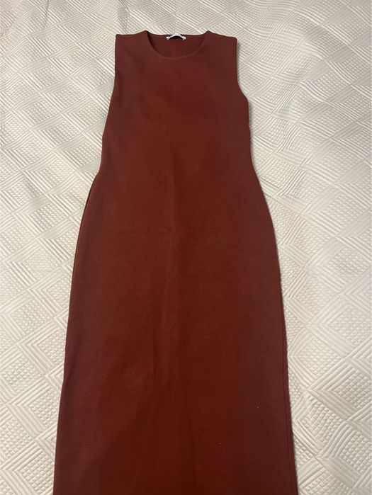 Платье ZARA,с разрезом на спине