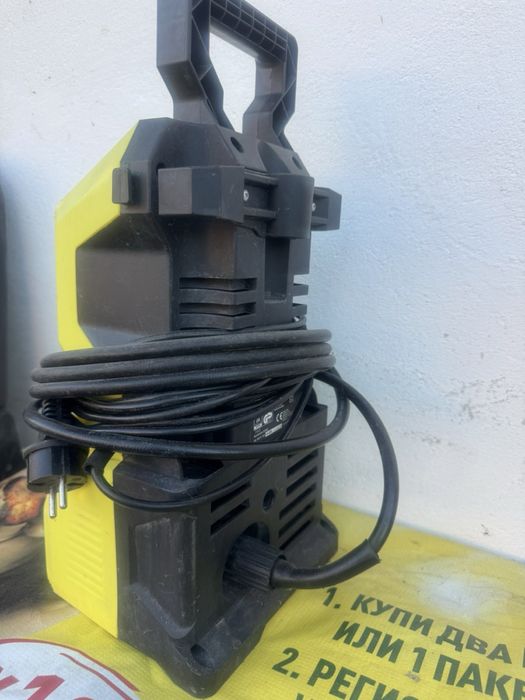 Водоструйка немска много малко е работила има отлична струя.