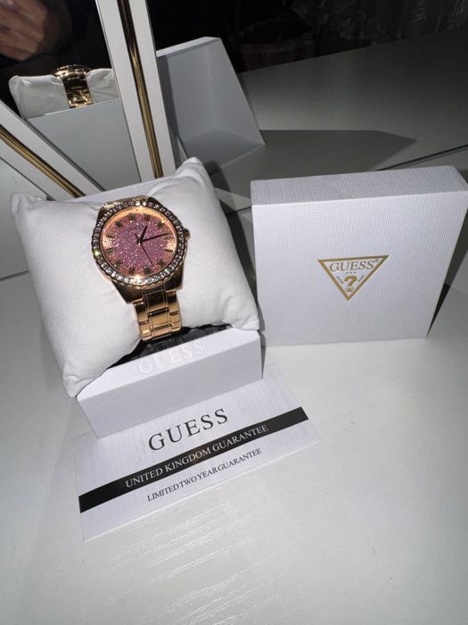 Оригинален часовник Guess
