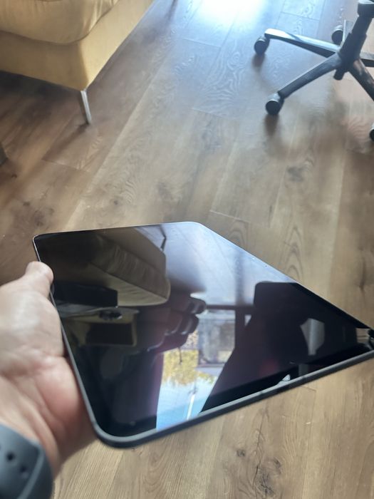 Vand iPad Pro 11’ M4 512GB Wi-Fi + Cellular + Apple Pencil Pro, 99% baterie, factură și garanție pana in iulie 2027 la Orange