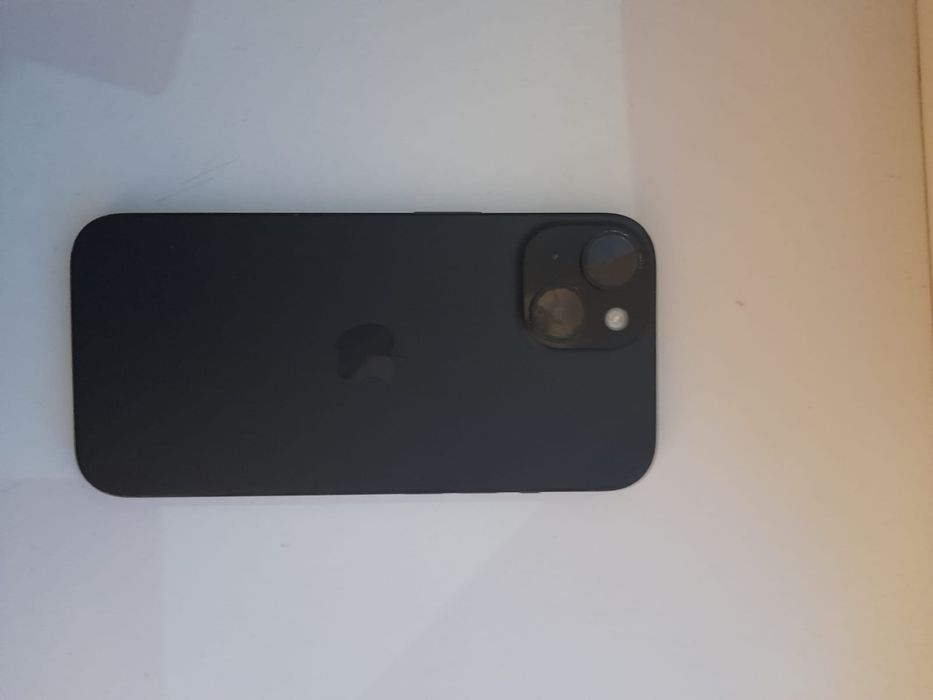Айфон 15 срочно продаю