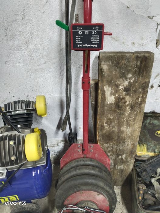 Сварка полуавтомат компрессор пневмоподушка  балон углекислоты