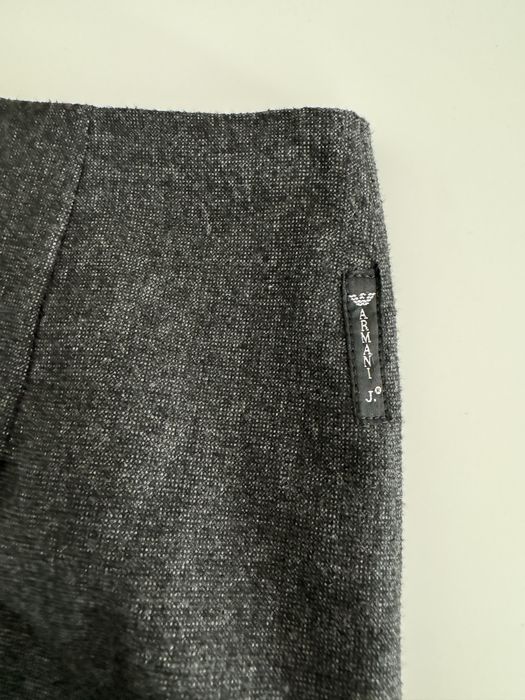 Fusta Armani cu ralie inalta perecuta