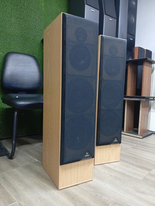 Тонколони Infinity Reference 81i
