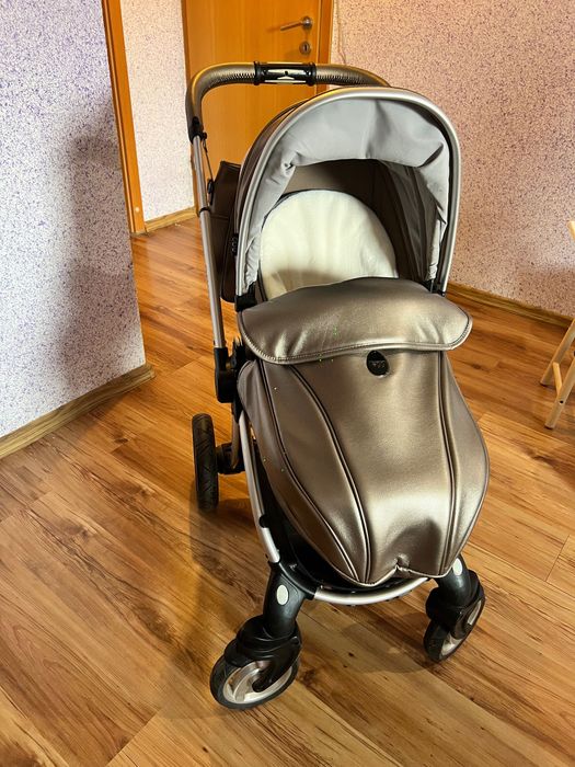 Детска количка EGG, с кош за новородено, чанта и други екстри