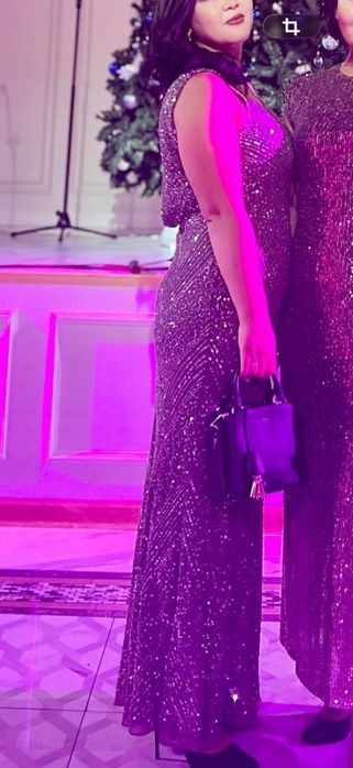 Платья коктейльные и вечерние