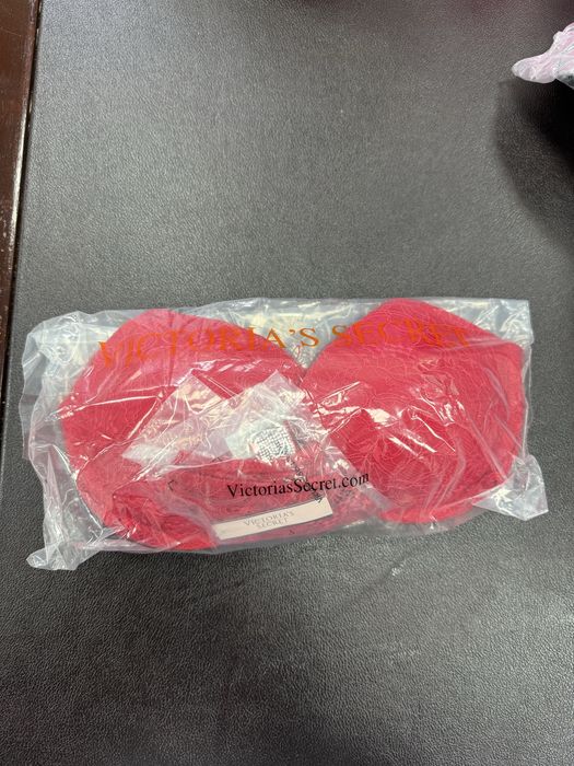 Lenjerie Victoria’s Secret