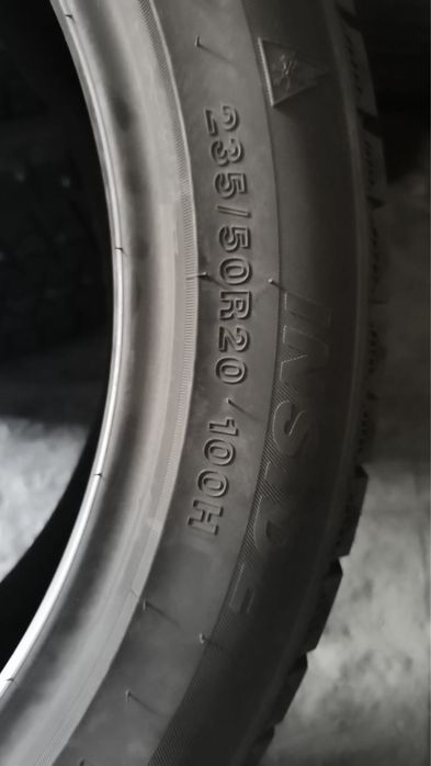 Продам шины зимние липучка