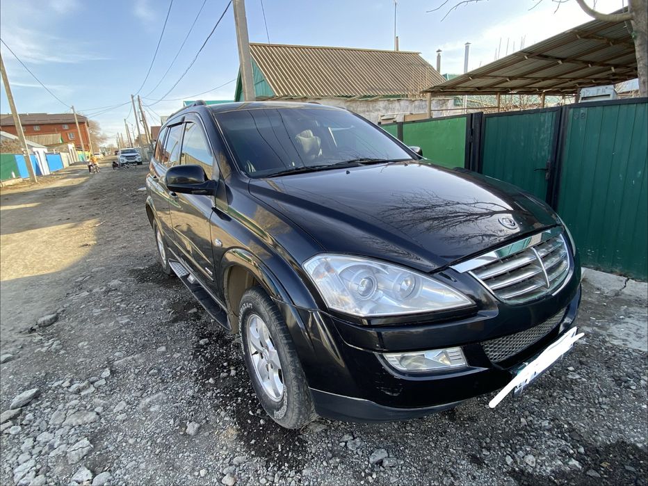 Продам машину Ssang young kyron 2014